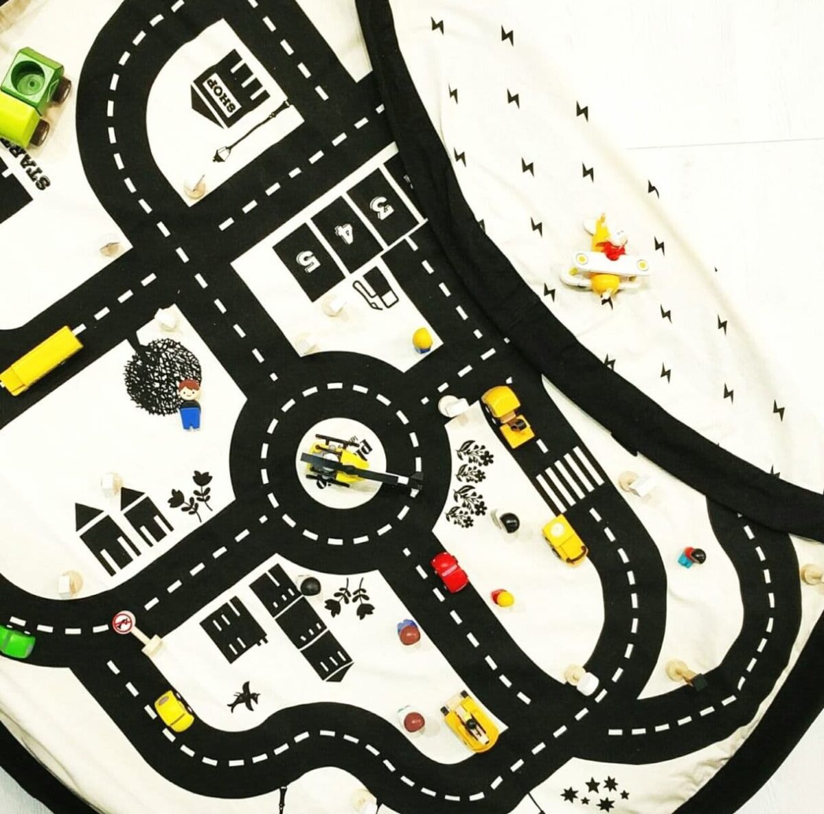 play&go Roadmap/Thunderbolt Toy Storage Bag in Cyprus