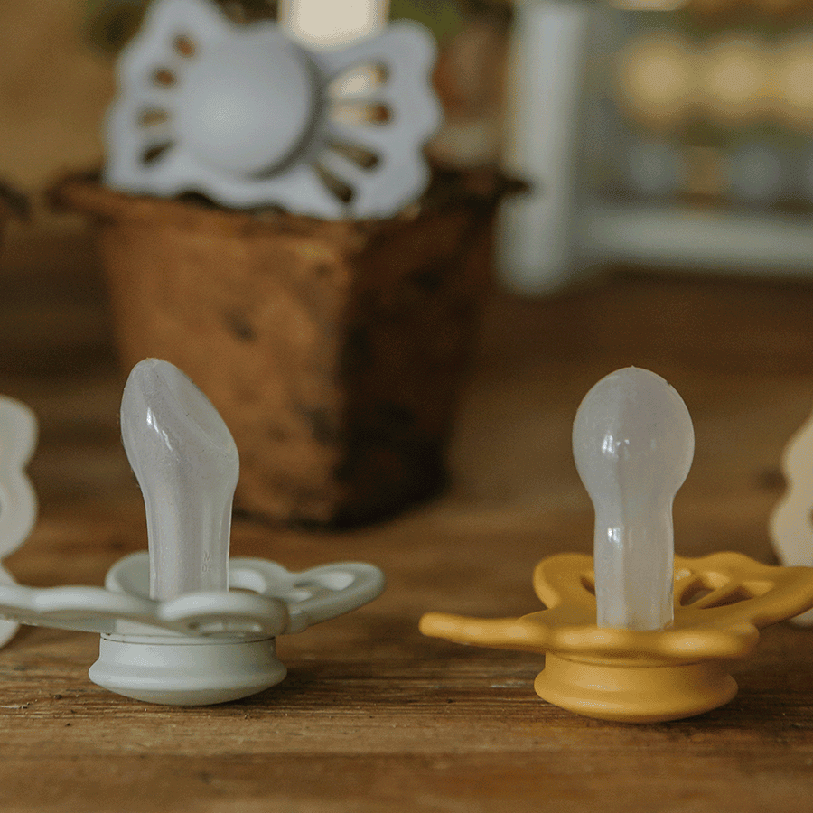 FRIGG Butterfly Luckypacifiers silicone nipples