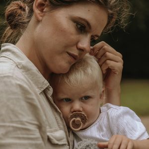 Differences between mother parenting styles